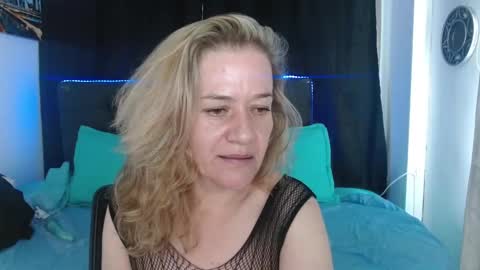 Snapshot of andreea_xx chatting on 13, 2, 2026 andreea_xx online show from 13, 2, 2026