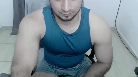 Snapshot of andres180950734 chatting on 28, 4, 2026 andres180950734 online show from 28, 4, 2026