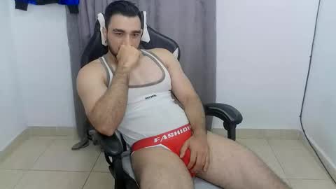 Snapshot of andres180950734 chatting on 8, 5, 2026 andres180950734 online show from 8, 5, 2026