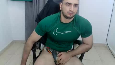 Snapshot of andres180950734 chatting on 18, 5, 2026 andres180950734 online show from 18, 5, 2026