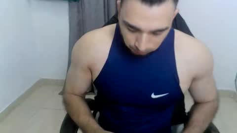 Snapshot of andres180950734 chatting on 21, 5, 2026 andres180950734 online show from 21, 5, 2026