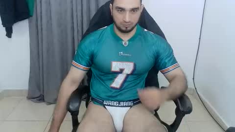 Snapshot of andres180950734 chatting on 2, 6, 2026 andres180950734 online show from 2, 6, 2026