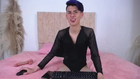 Snapshot of andres992563 chatting on 2, 2, 2025 Alann online show from 2, 2, 2025