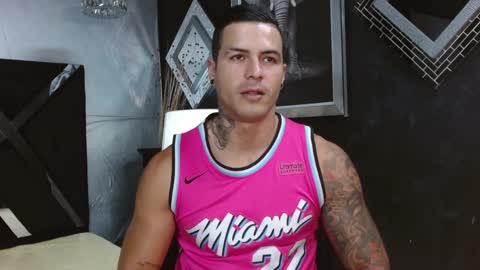 insta andres clark  online show from 25, 1, 2025