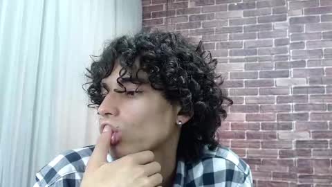 Snapshot of andres_ocasio chatting on 23, 2, 2025 andres_ocasio online show from 23, 2, 2025
