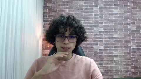 Snapshot of andres_ocasio chatting on 24, 2, 2025 andres_ocasio online show from 24, 2, 2025