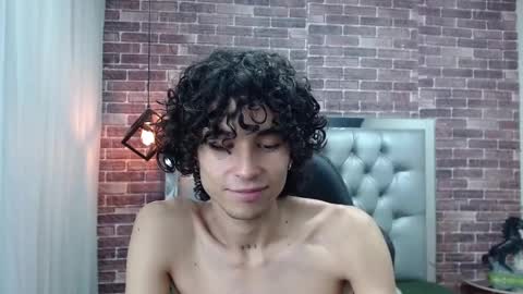 Snapshot of andres_ocasio chatting on 26, 2, 2025 andres_ocasio online show from 26, 2, 2025