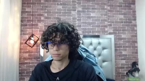 Snapshot of andres_ocasio chatting on 28, 2, 2025 andres_ocasio online show from 28, 2, 2025