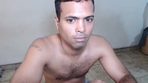 Snapshot of andresfern chatting on 12, 1, 2025 ANDRES online show from 12, 1, 2025