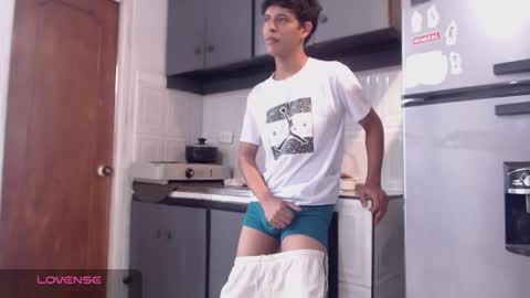 Snapshot of andressdean chatting on 24, 9, 2025 Andres Dean online show from 24, 9, 2025