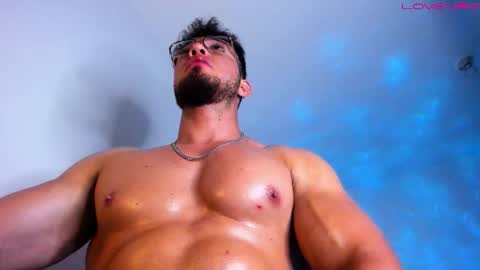 Snapshot of andrew__harriss chatting on 3, 3, 2026 Andrew Harriss online show from 3, 3, 2026