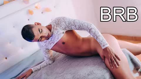 Andrew Jones Independient model  online show from 20, 2, 2025