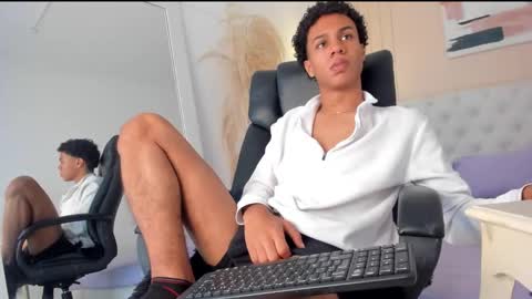 andrew_burnss online show from 12, 11, 2025