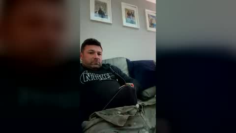 andrewbruce558625946 online show from 3, 7, 2026