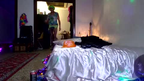 andrewgennie online show from 15, 12, 2025