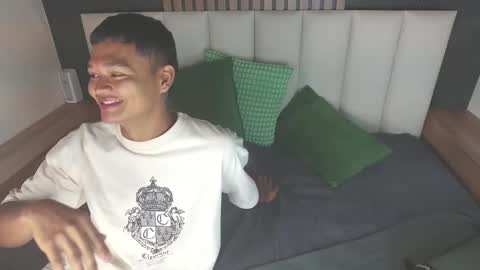 ANDREW KENNOXX online show from 5, 2, 2026