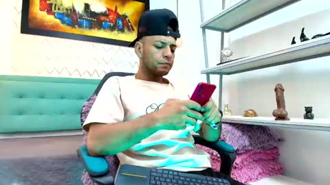 Snapshot of andrey_u92 chatting on 26, 1, 2025 online show from 26, 1, 2025