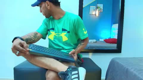 Snapshot of andrey_u92 chatting on 12, 2, 2025 online show from 12, 2, 2025