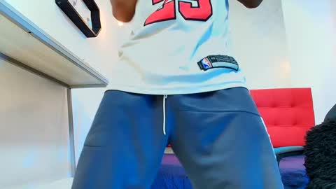 Snapshot of andrey_u92 chatting on 16, 9, 2025 online show from 16, 9, 2025