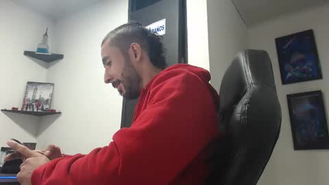 Snapshot of andruwang chatting on 23, 12, 2024 Andru online show from 23, 12, 2024