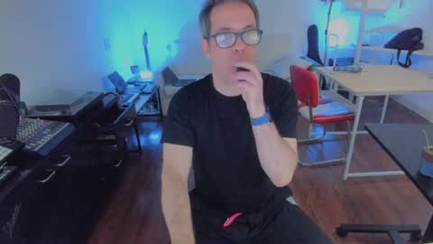 Andrew online show from 20, 9, 2025