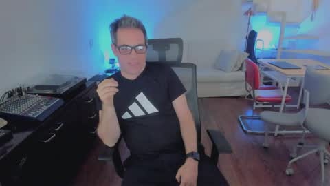 Andrew online show from 16, 12, 2025