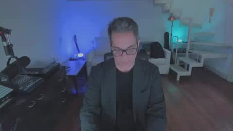 Snapshot of andy0pandi chatting on 12, 6, 2026 Andrew online show from 12, 6, 2026