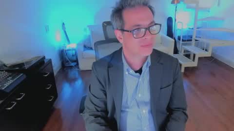Snapshot of andy0pandi chatting on 25, 6, 2026 Andrew online show from 25, 6, 2026