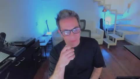 Snapshot of andy0pandi chatting on 29, 7, 2026 Andrew online show from 29, 7, 2026