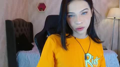 Snapshot of andy_bell_x chatting on 20, 10, 2025 ANDY online show from 20, 10, 2025