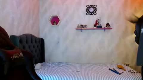 Snapshot of andy_bell_x chatting on 26, 10, 2025 ANDY online show from 26, 10, 2025