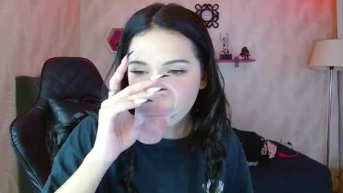 Snapshot of andy_bell_x chatting on 13, 11, 2025 ANDY online show from 13, 11, 2025