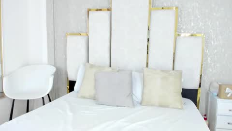 Andy bluee  online show from 31, 12, 2024