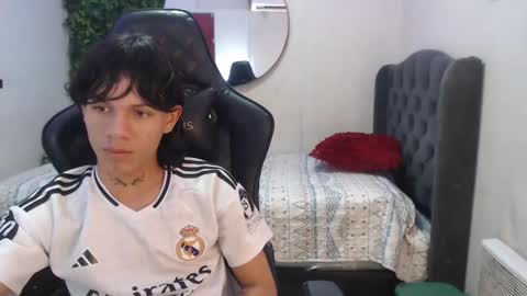 Snapshot of andy_dan1 chatting on 14, 1, 2025 andy_dan1 online show from 14, 1, 2025