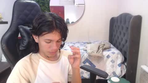 Snapshot of andy_dan1 chatting on 4, 2, 2025 andy_dan1 online show from 4, 2, 2025