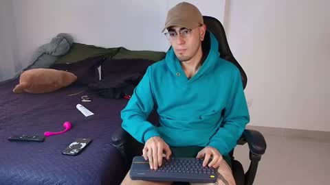 Snapshot of andy_shaaw chatting on 6, 3, 2025 Andres online show from 6, 3, 2025