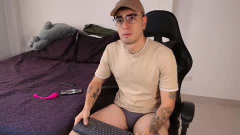 Snapshot of andy_shaaw chatting on 7, 3, 2025 Andres online show from 7, 3, 2025