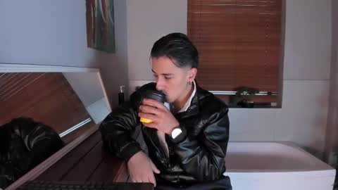 Andy Joy  online show from 31, 10, 2025