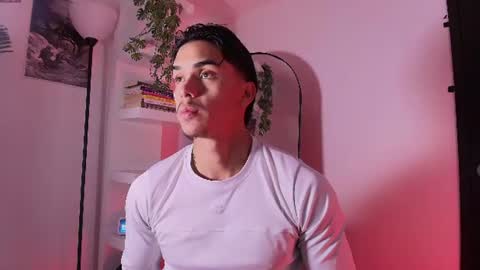 Snapshot of andypalmerr chatting on 3, 7, 2026 andypalmerr online show from 3, 7, 2026