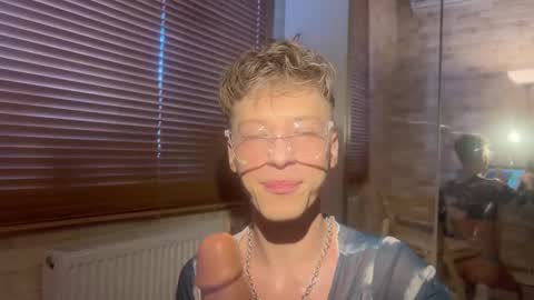 AndyTwinkkk online show from 1, 3, 2025