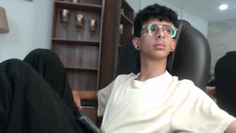 andyxibrat online show from 18, 4, 2026