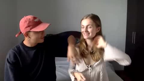 Snapshot of andyzuzka chatting on 8, 2, 2026 andyzuzka online show from 8, 2, 2026