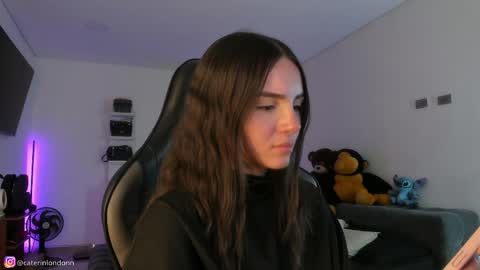      online show from 13, 4, 2026