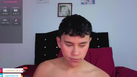 ngel Esteban  online show from 8, 11, 2025