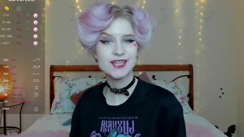 Snapshot of angel_julles chatting on 3, 5, 2026 Angel Dust online show from 3, 5, 2026