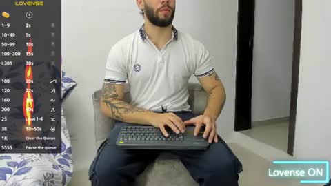 Snapshot of angel_kyrozz chatting on 1, 7, 2026 angel_kyrozz online show from 1, 7, 2026
