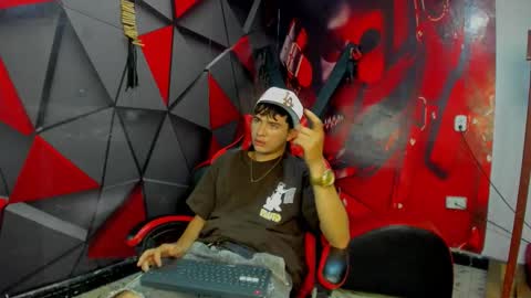 Snapshot of angel_latinboy23 chatting on 24, 11, 2025 Angel online show from 24, 11, 2025