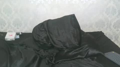 Angel Lein online show from 10, 10, 2025