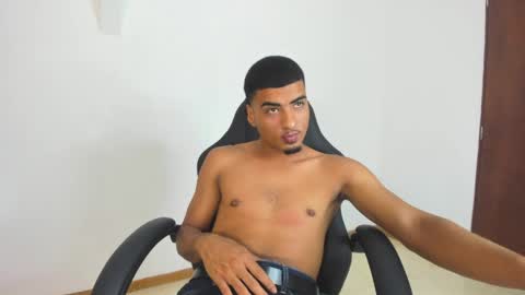 Snapshot of angel_nicolas chatting on 22, 5, 2026 ANGEL online show from 22, 5, 2026