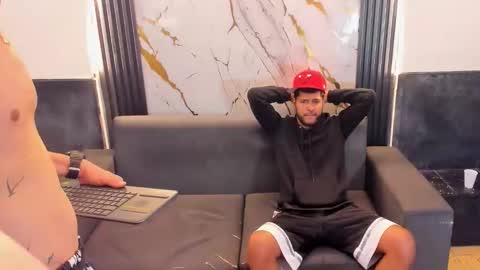 angel_villareal_ online show from 5, 2, 2026